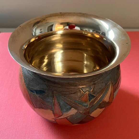 Vintage Little Brass Pot Embossed with Abstract Geometric Shapes - Picture 7 of 9